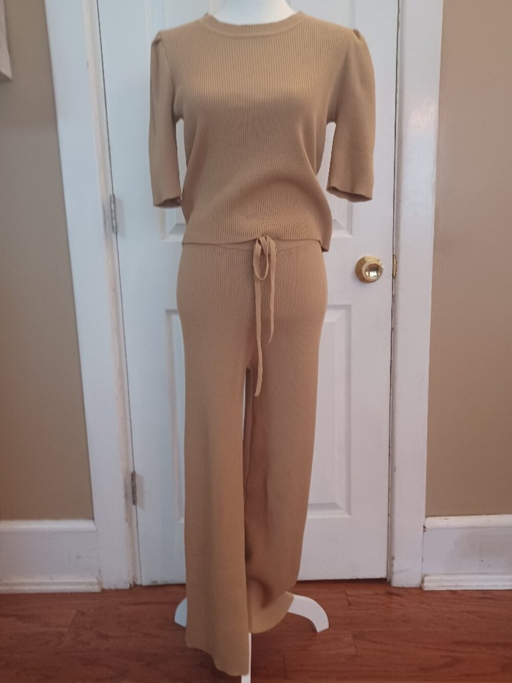 Nanette Lepore 2-Piece Ribbed Knit Lounge Set Short Sleeve Top/Wide Leg Pant (M)